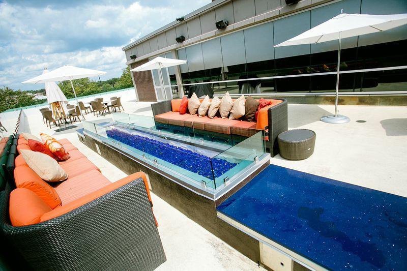 Hotel Indigo Boston - Newton Riverside Extérieur photo