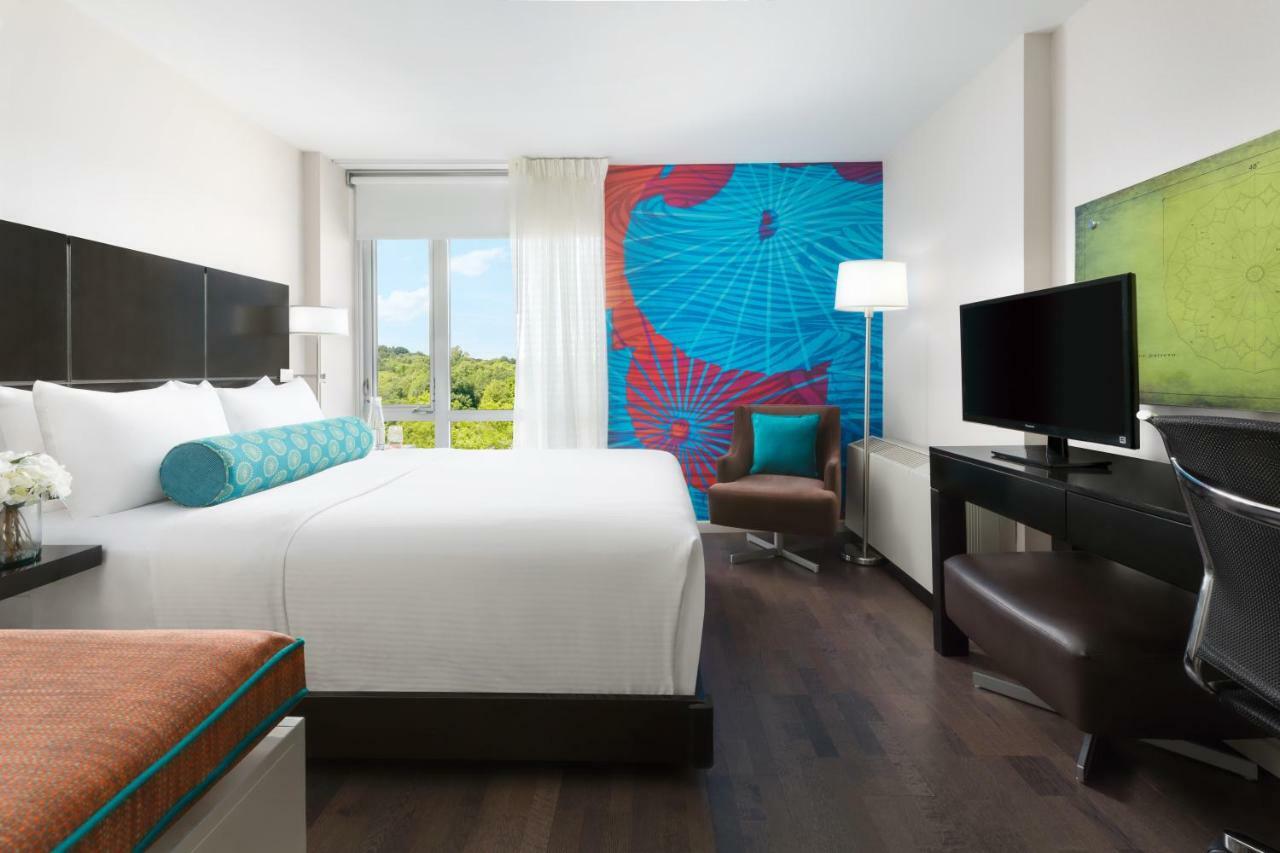Hotel Indigo Boston - Newton Riverside Extérieur photo