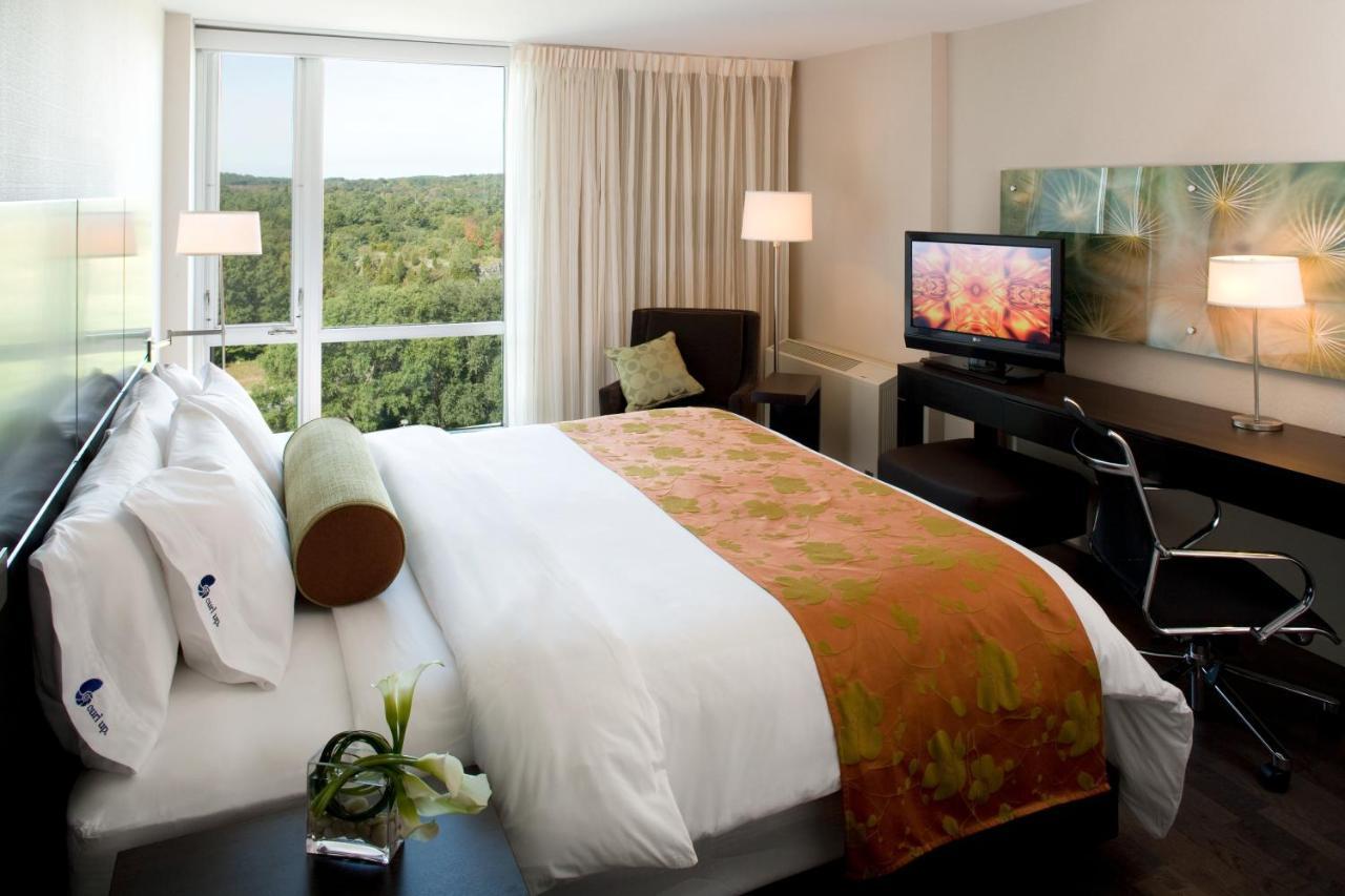 Hotel Indigo Boston - Newton Riverside Extérieur photo